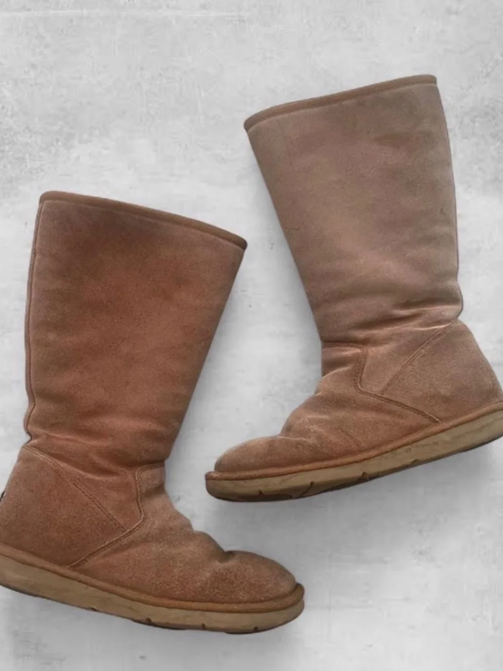 UGGs Tall Tan/Beige Boots with Zipper and Shearling lining Size 8
